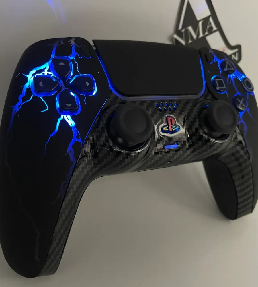 DUALSENSE PS5 / PC CUSTOM LED RGB "DARK LIGHTNING" - SHELL LAMPO TRASPARENTE - CONCHIGLIA IN CARBONIO - TASTO PS RETRO'